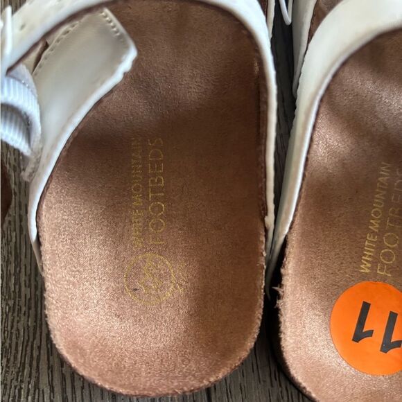 White Mountain footbed White and Brown Sandals NWOT - Picture 4 of 6